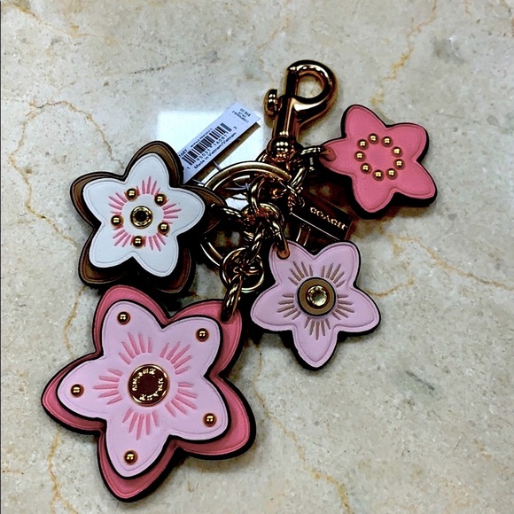 COACH WILDFLOWER CLUSTER BAG CHARM BRASS & PINK - Picture 5 of 16
